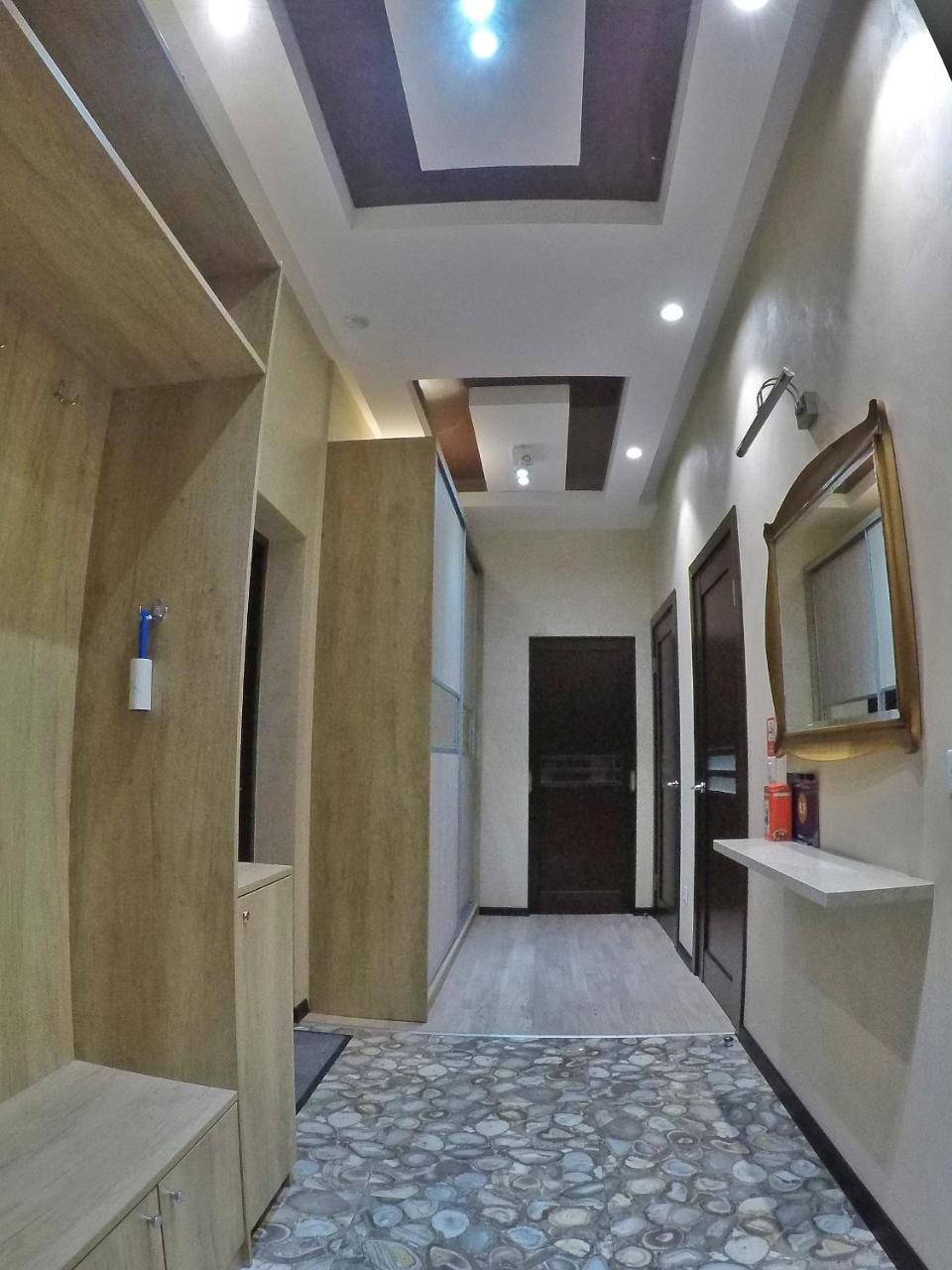 Apartment On Dragomirova Kiev Esterno foto